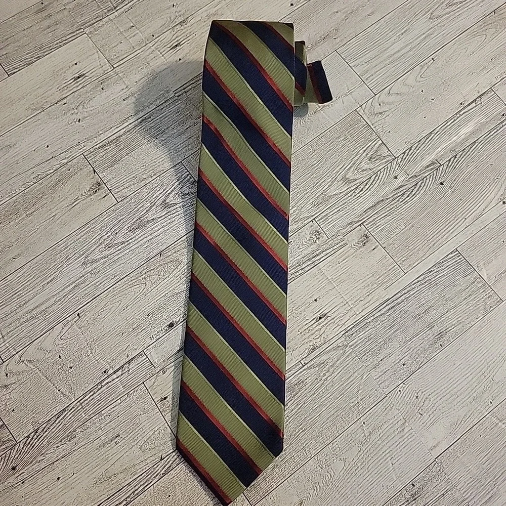 PETER MILLAR Silk Seven Fold Necktie Tie Green Blue Striped‎ Hand Folded NEW